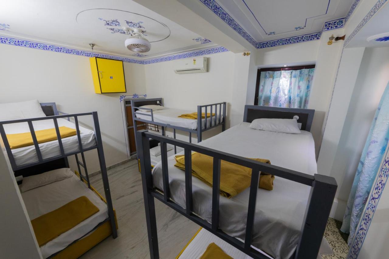 Whereabout Hostel Udaipur Buitenkant foto